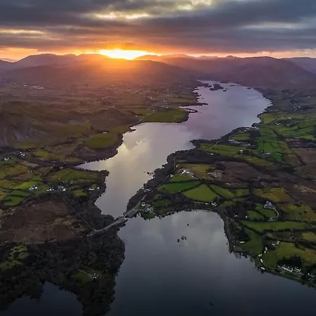 Coirin View,lough Mask,clonbur,mayo,galway Border クレアモリス