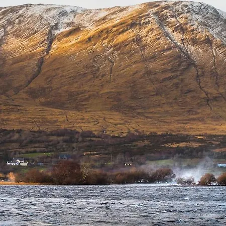 Coirin View,lough Mask,clonbur,mayo,galway Border アパート